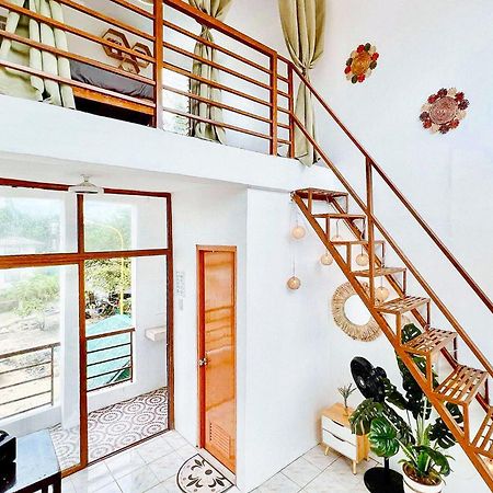 The Lavana Villa Del Matabungkay By Reddoorz Lian Esterno foto