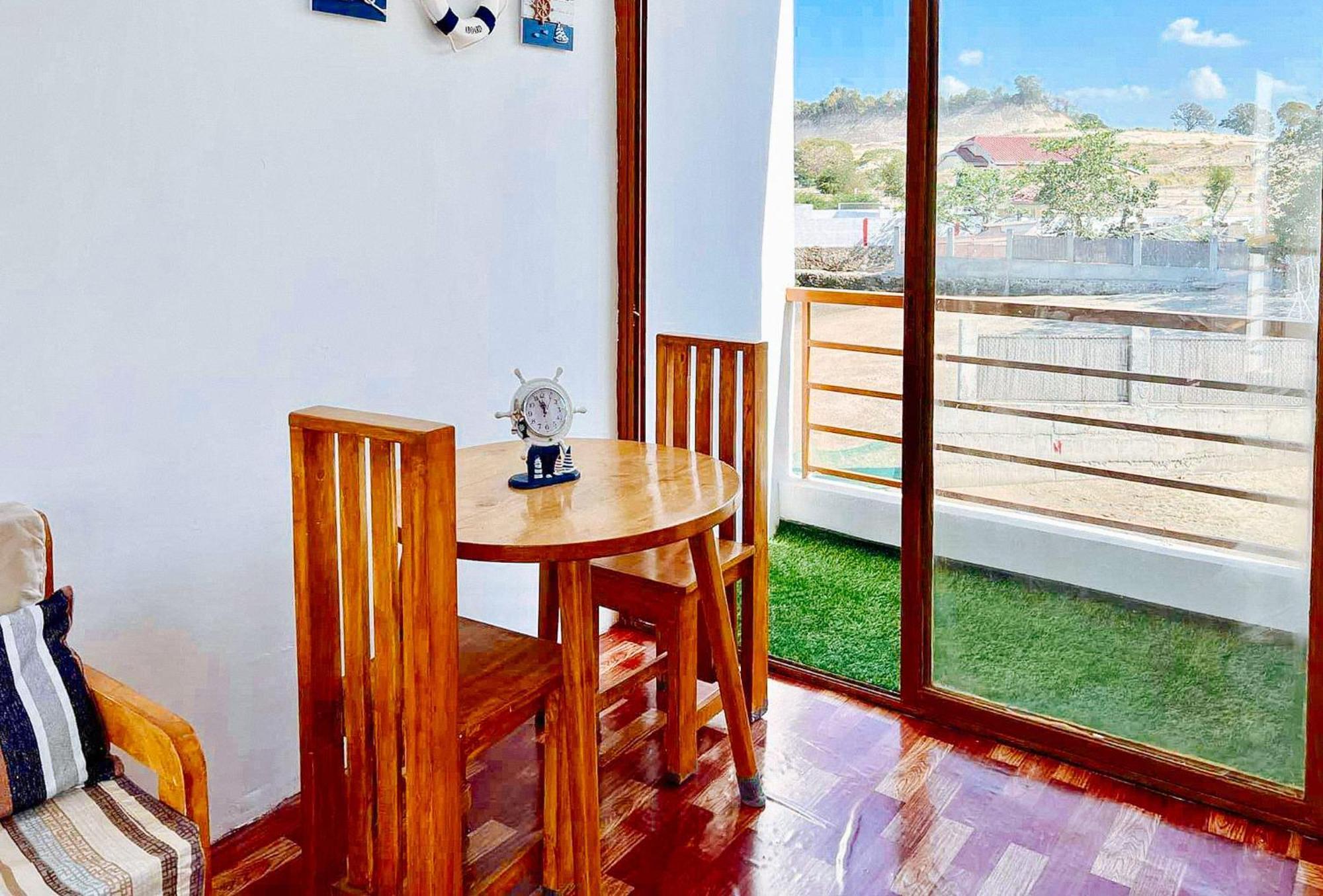 The Lavana Villa Del Matabungkay By Reddoorz Lian Esterno foto