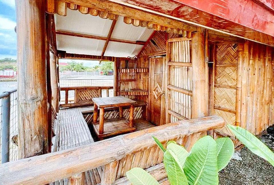 The Lavana Villa Del Matabungkay By Reddoorz Lian Esterno foto